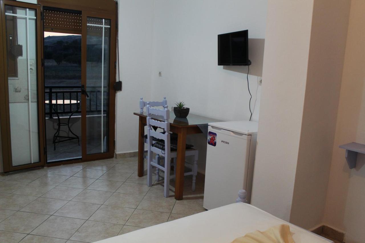 Vakis Apartments 2 Romanon Экстерьер фото