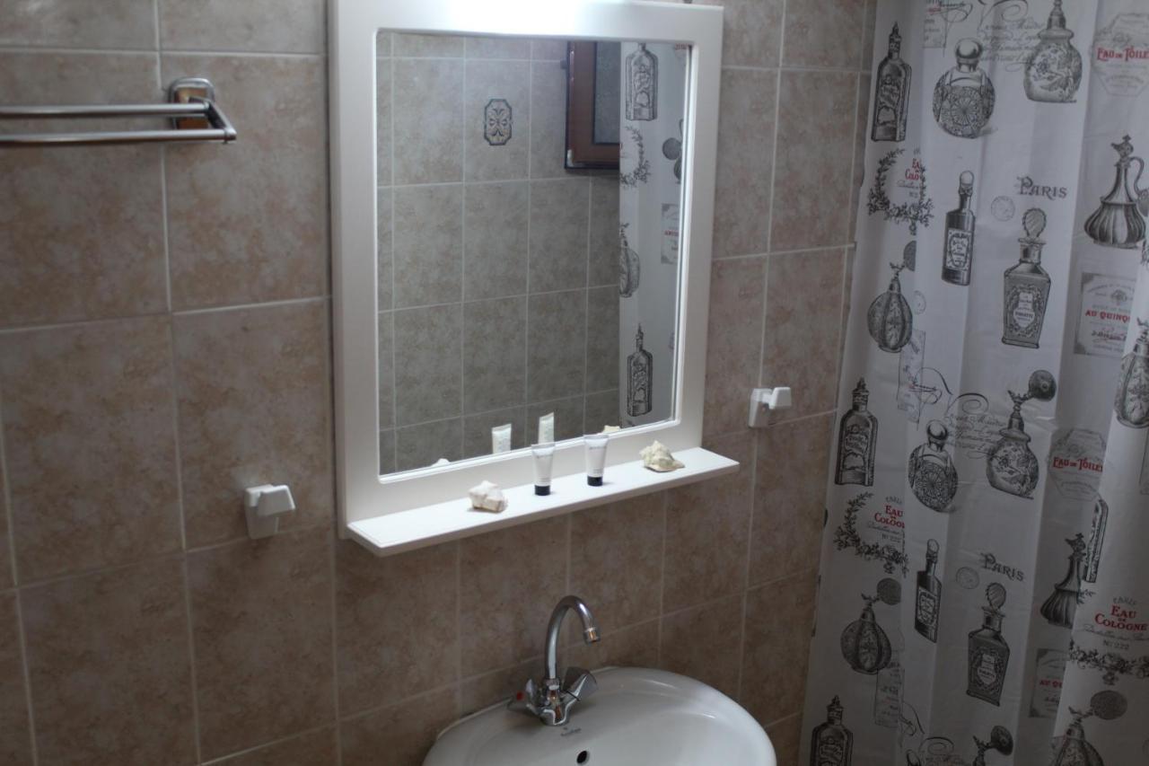 Vakis Apartments 2 Romanon Экстерьер фото
